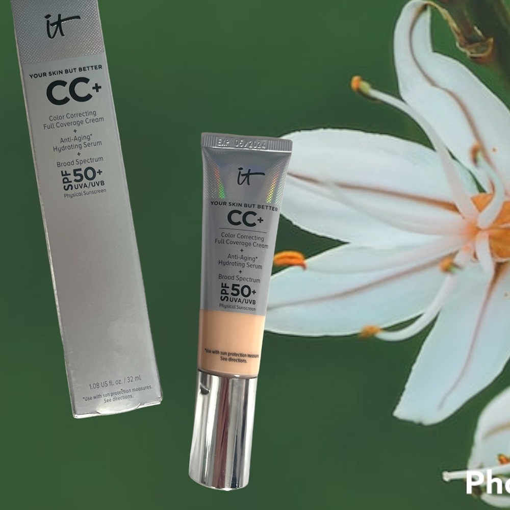 IT COSMETICS CC (COLOR CORRECTING) FULL COVERAGE CREAM W/SPF “FAIR BEIGE” BNIB